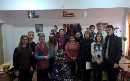 CLASA a IIPL2 - Servicii (diriginte prof. Aanitei Paraschiva - disciplina turism si alimentatie)